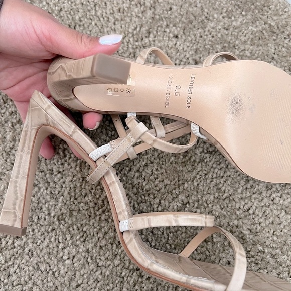 Nude Heels - Picture 2 of 4